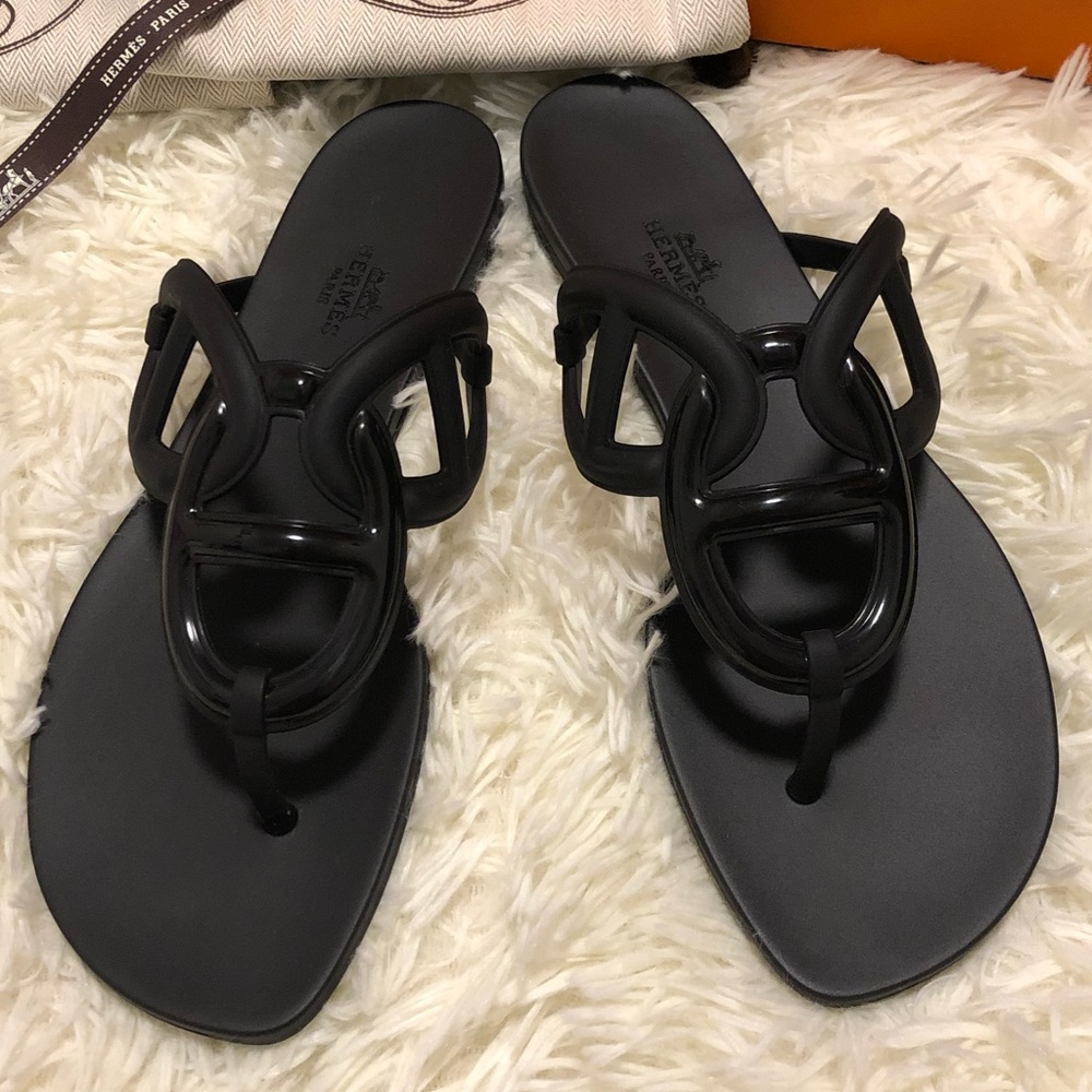 Hermès Sandal (Free Dior Lip Glow) - Picture 3 of 9